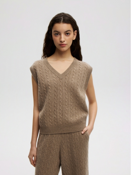 ЖИЛЕТ С КОСАМИ BROWN ELEGANCE