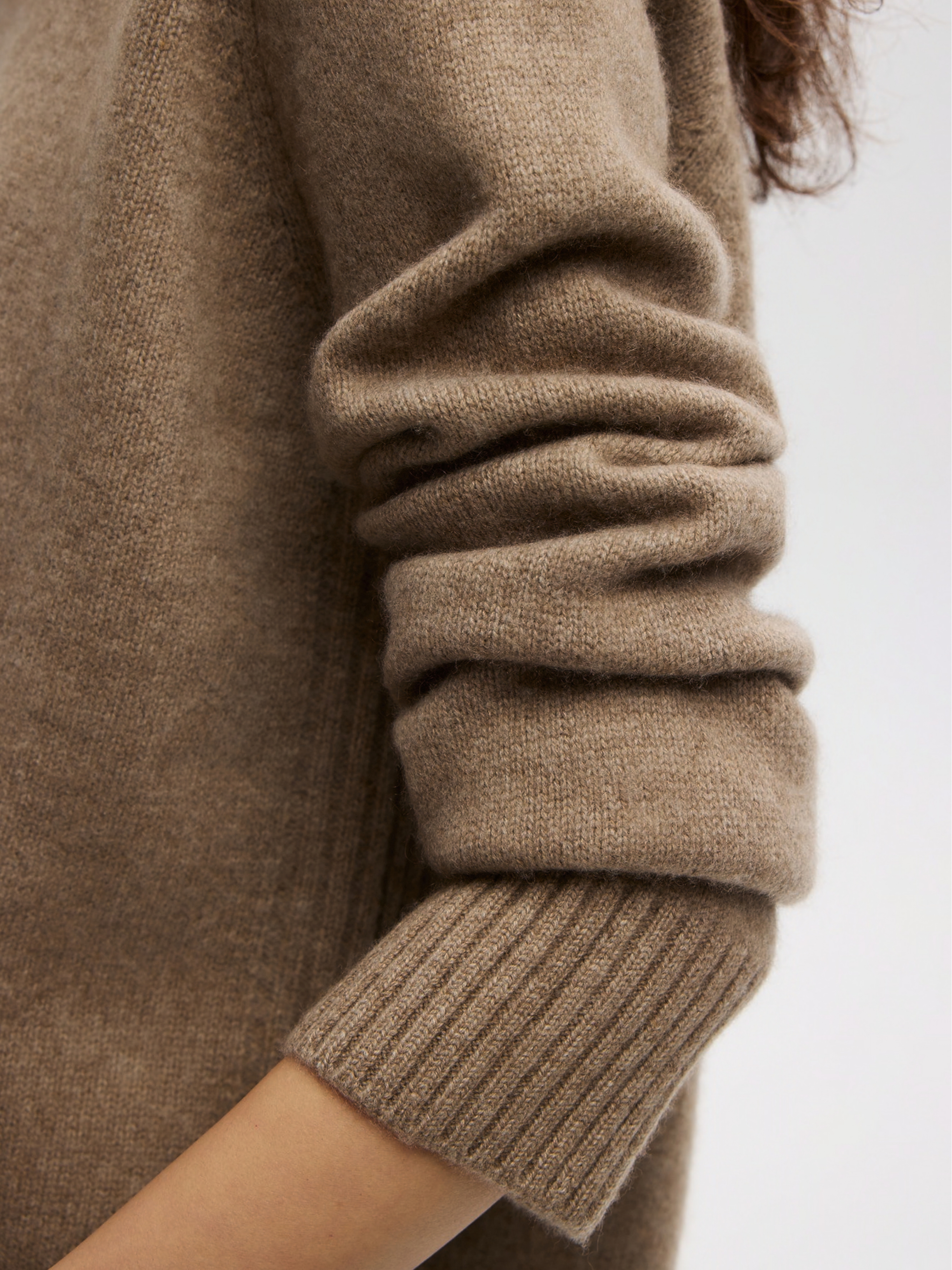 BROWN ELEGANCE JUMPER