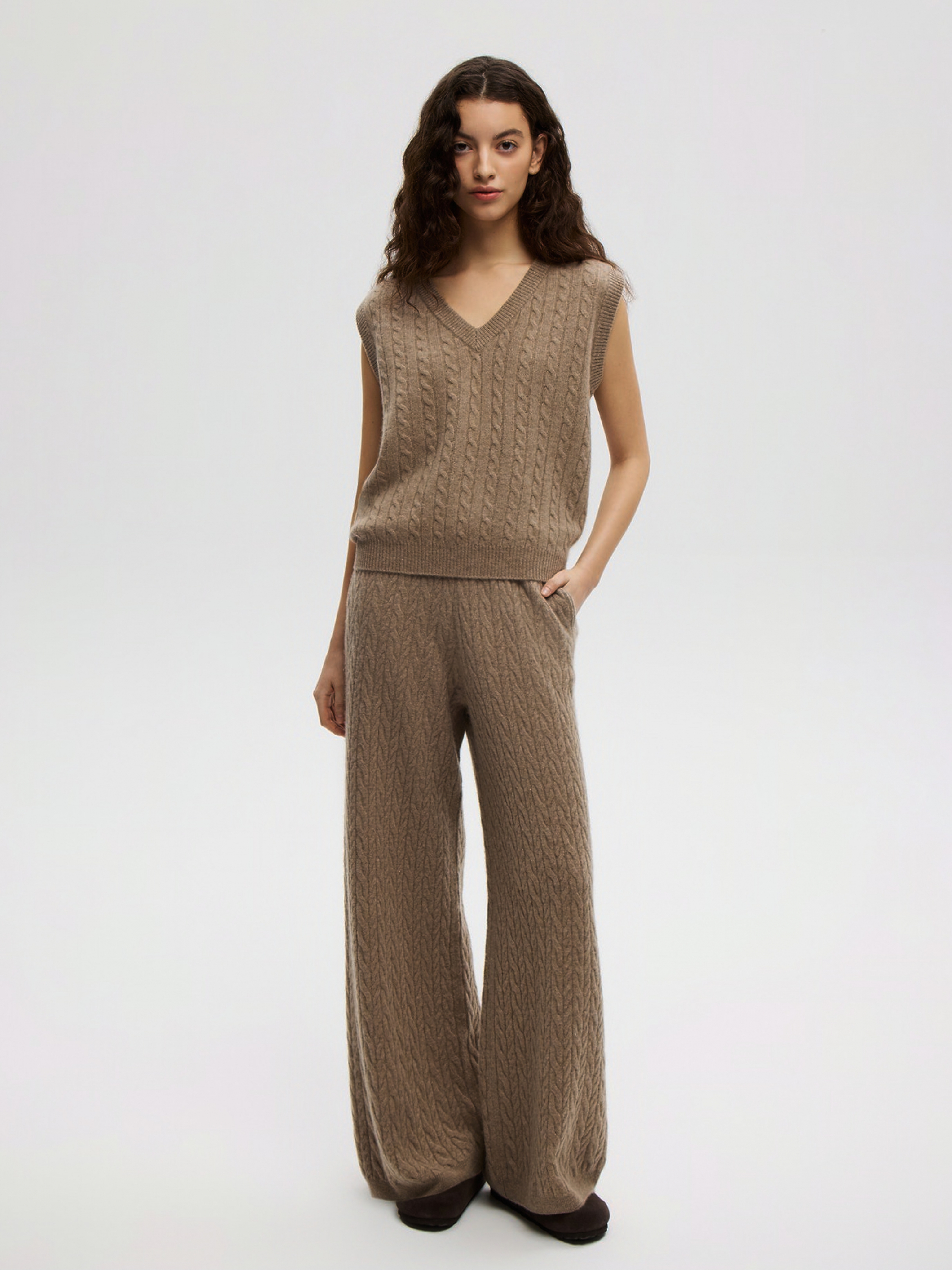 BROWN ELEGANCE PANTS