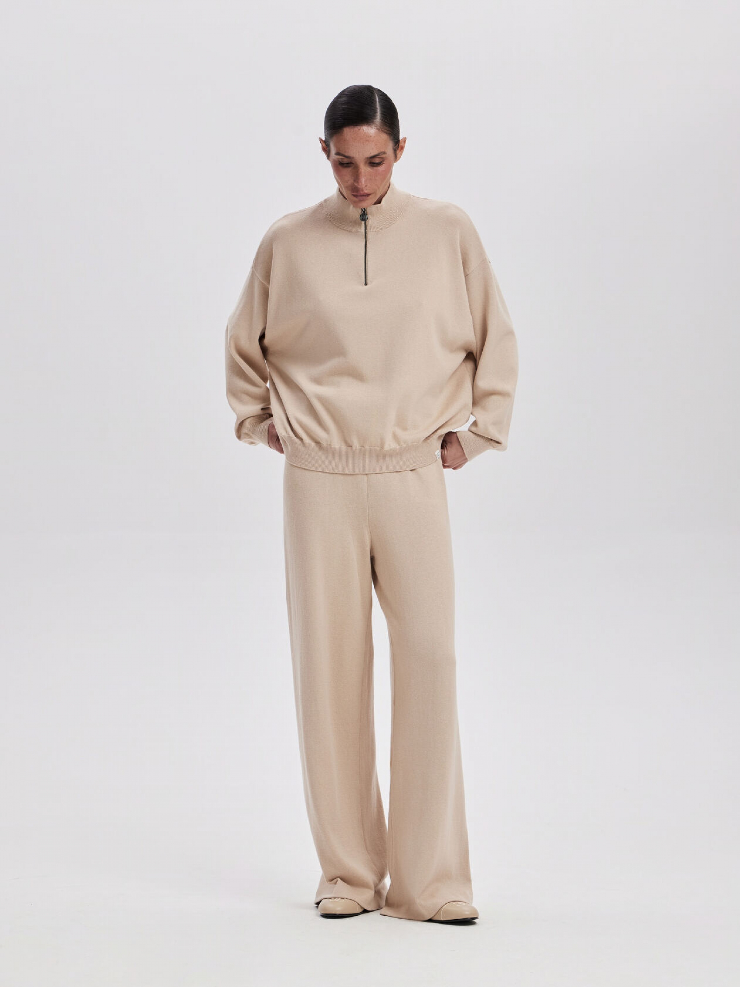 CASHEW ZIP-UP SWEATSHIRT