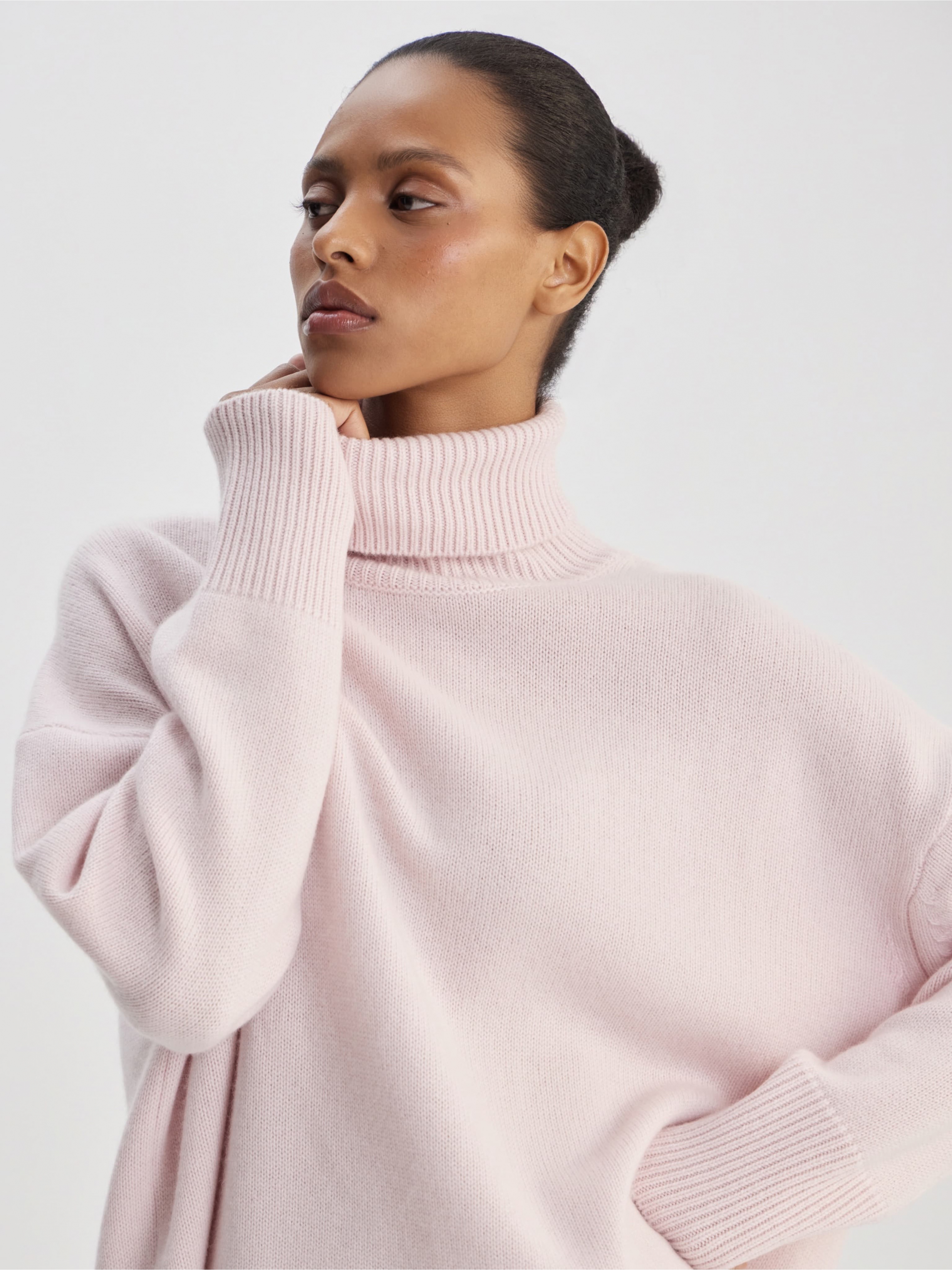ROSE WATER SWEATER