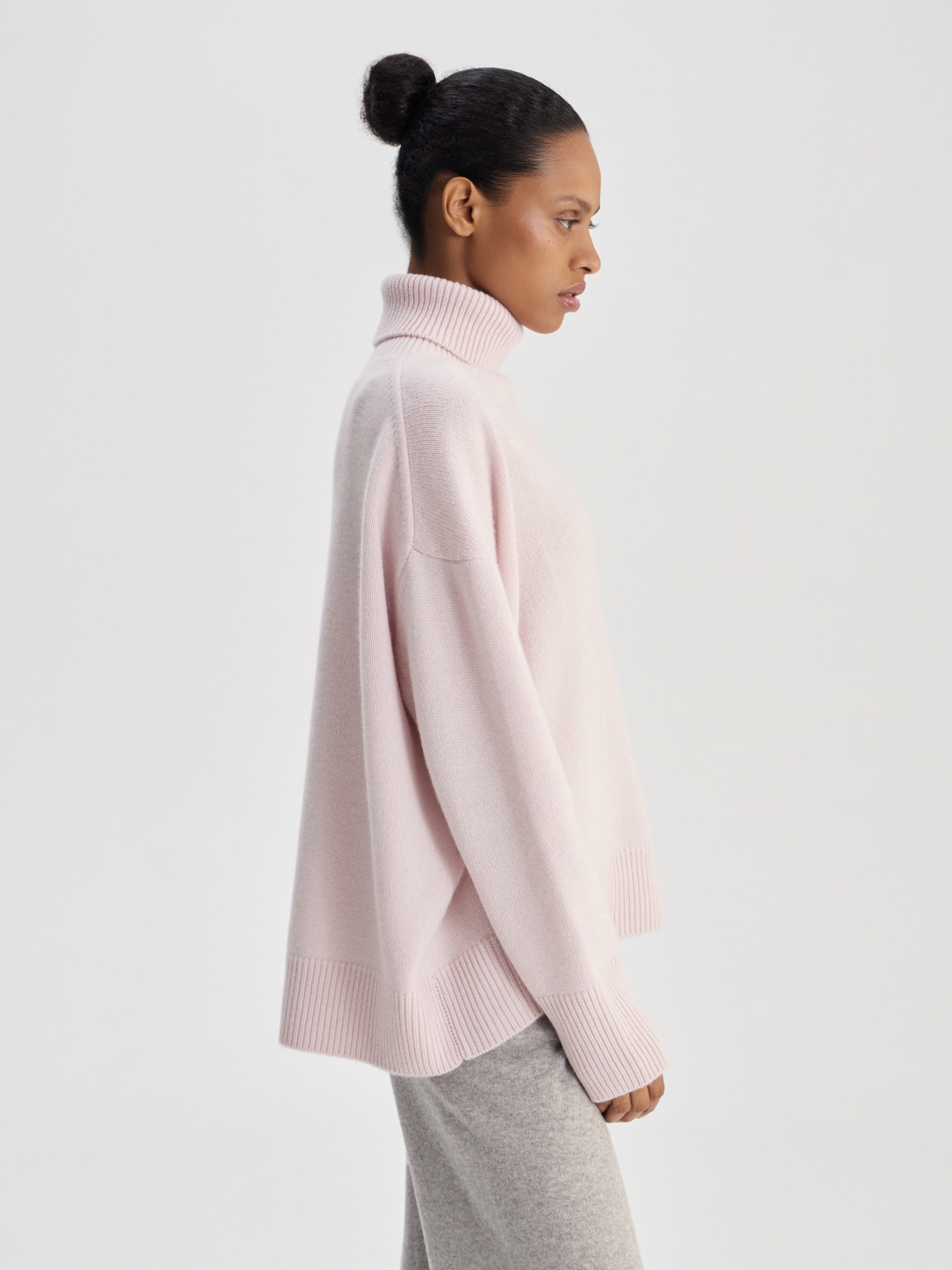 ROSE WATER SWEATER