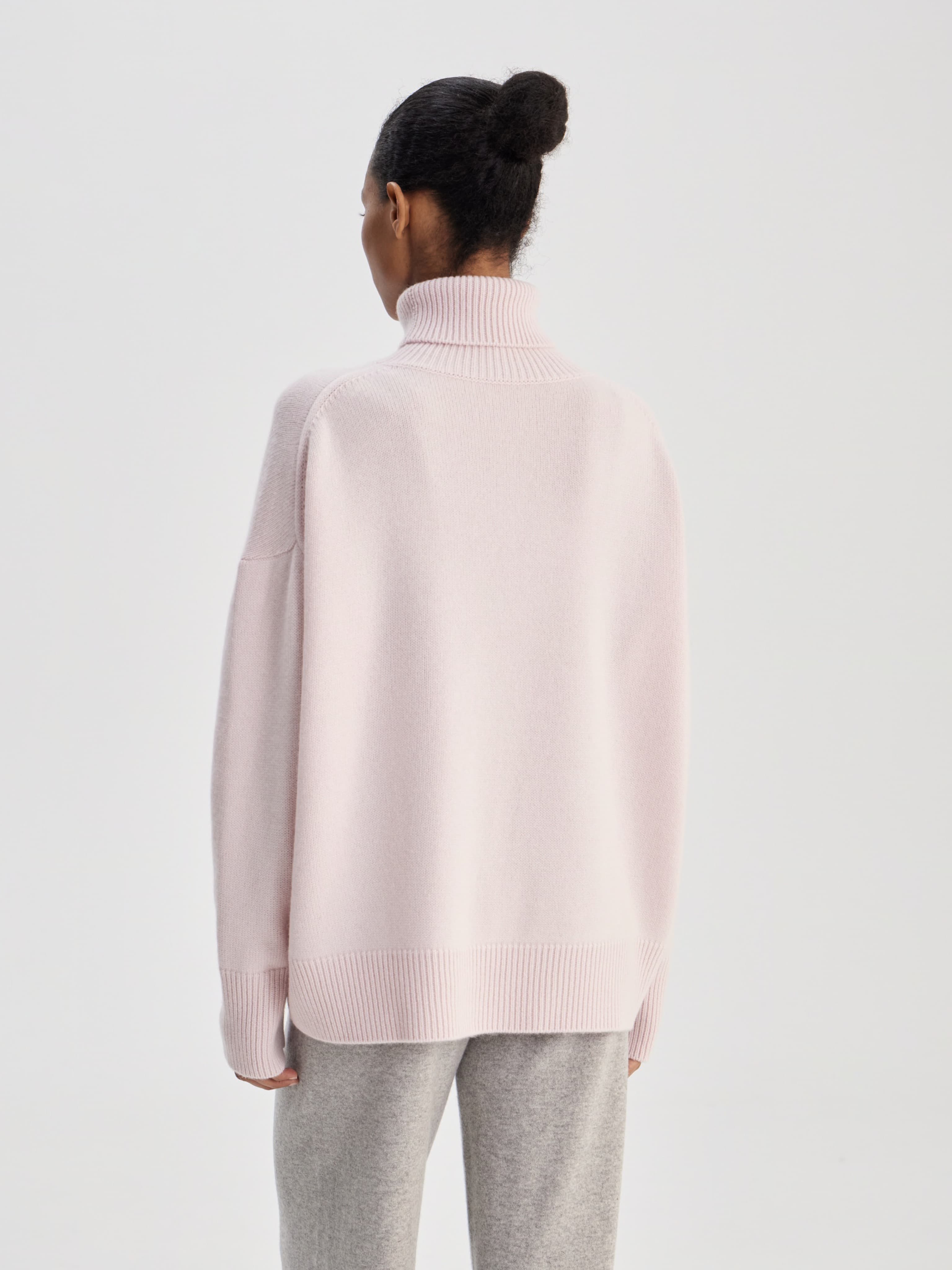 ROSE WATER SWEATER
