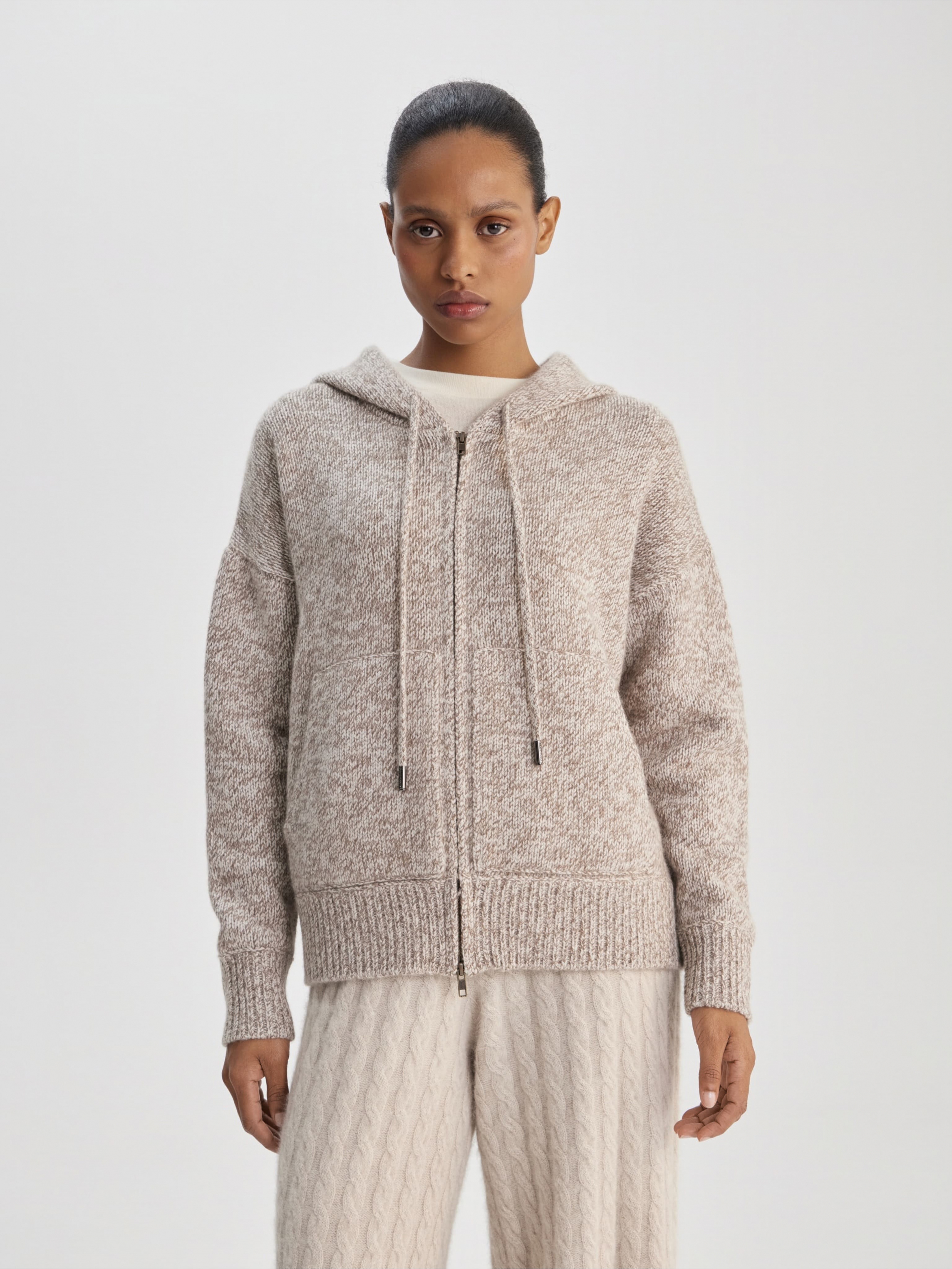 ХУДИ НА МОЛНИИ MERIBEL