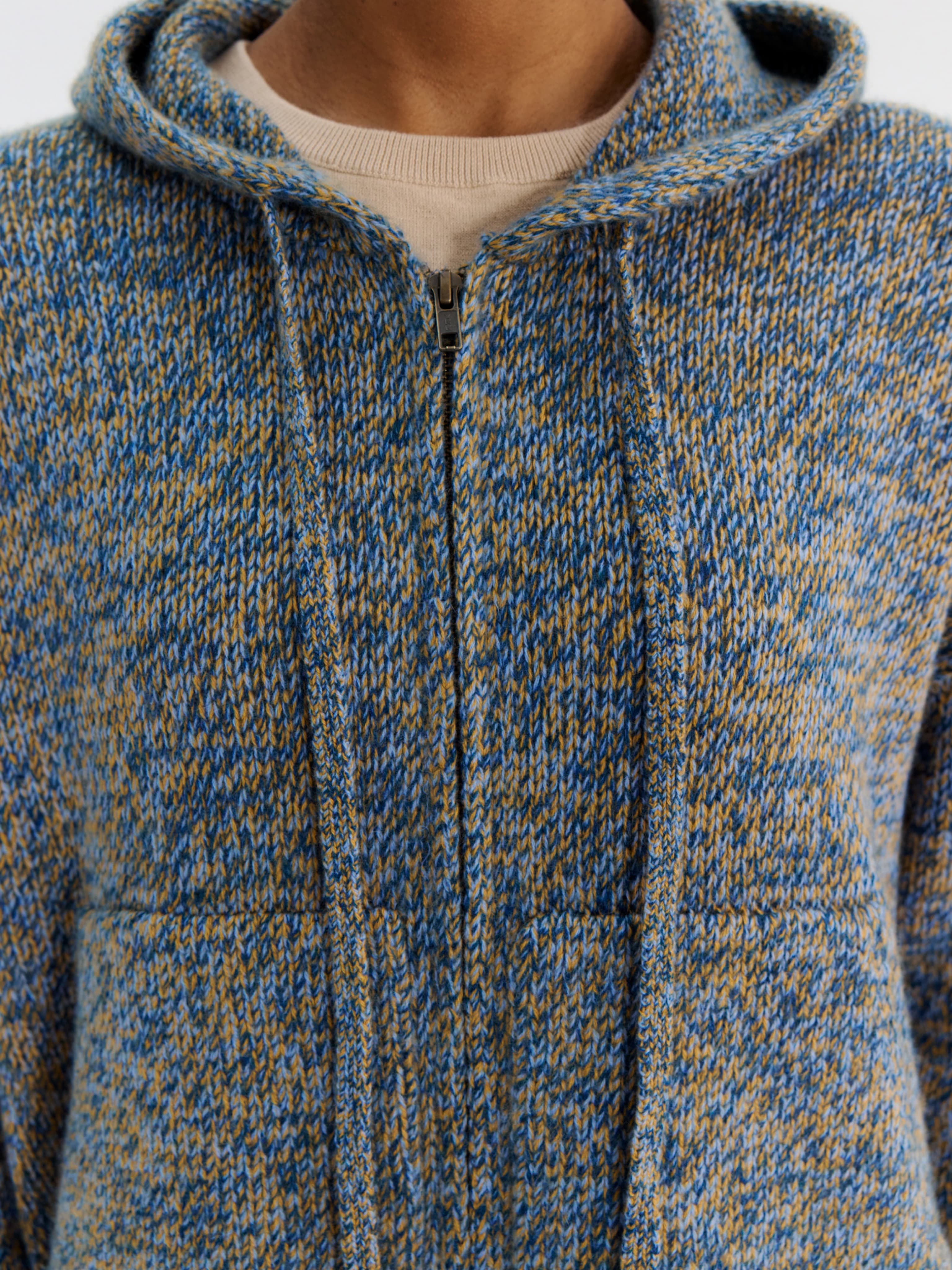 ХУДИ НА МОЛНИИ ASPEN