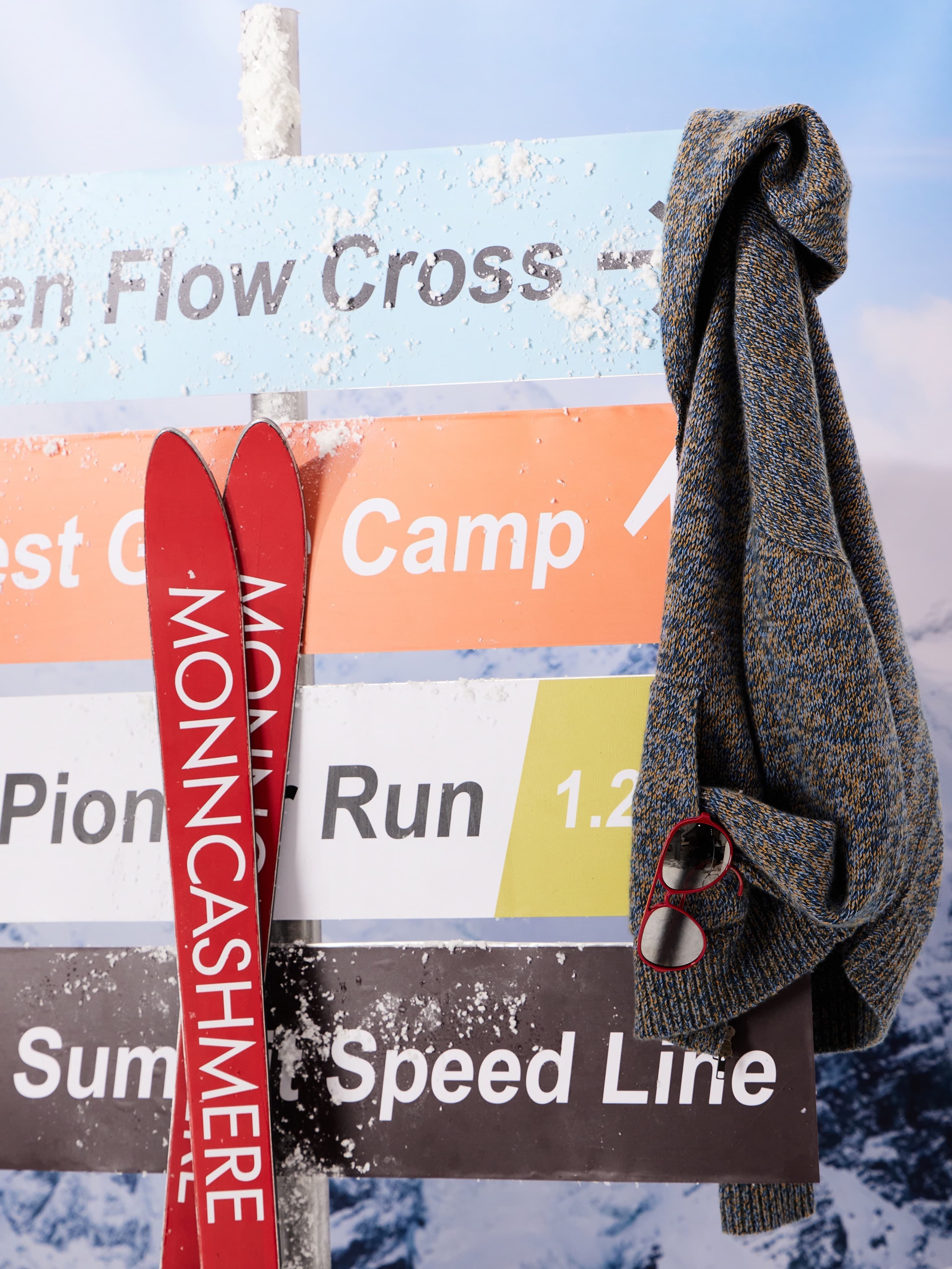 ХУДИ НА МОЛНИИ ASPEN