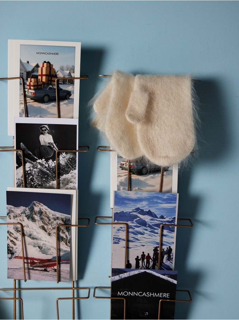 ВАРЕЖКИ ALMOND MILK