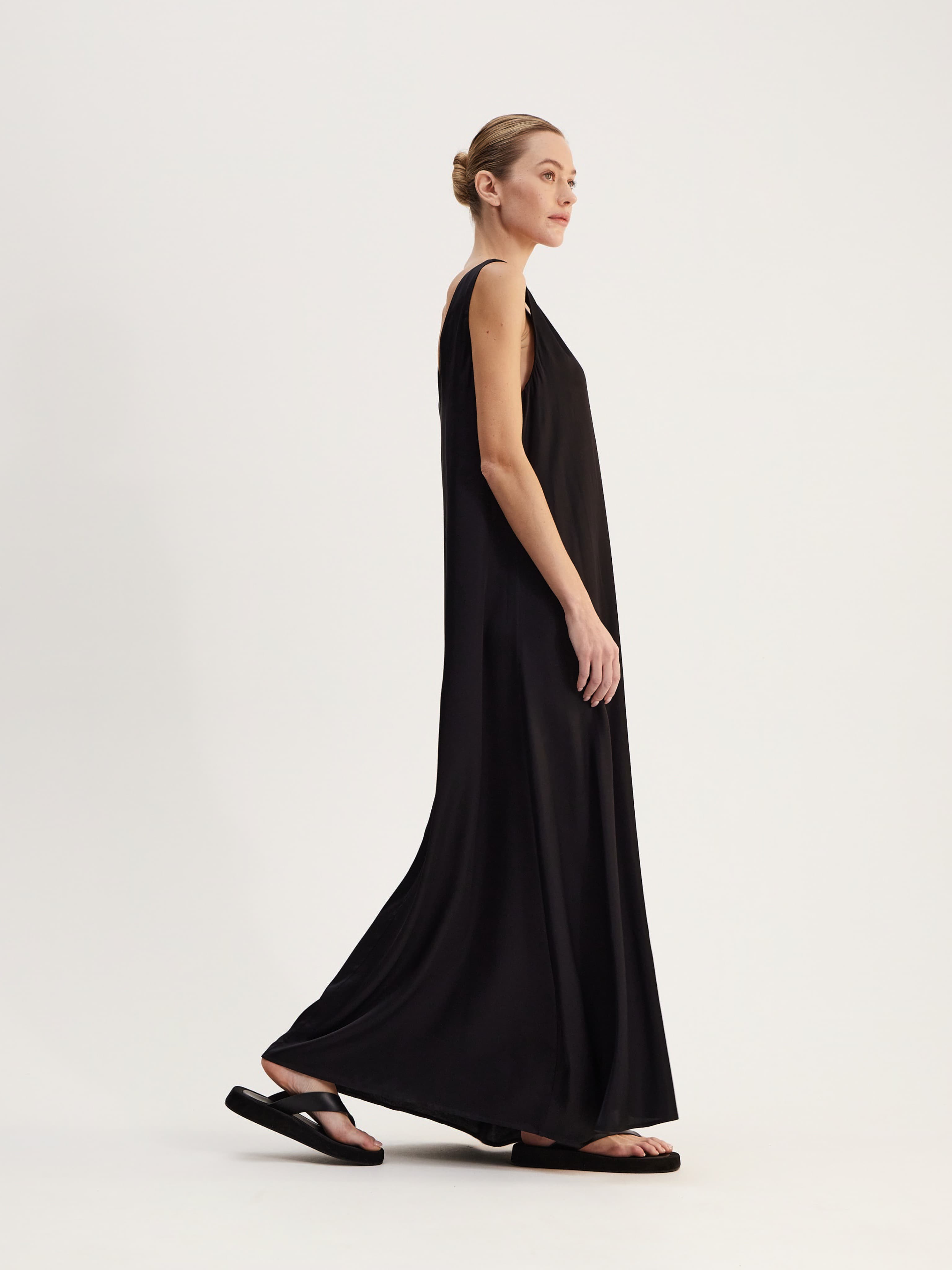 black diamond sundress