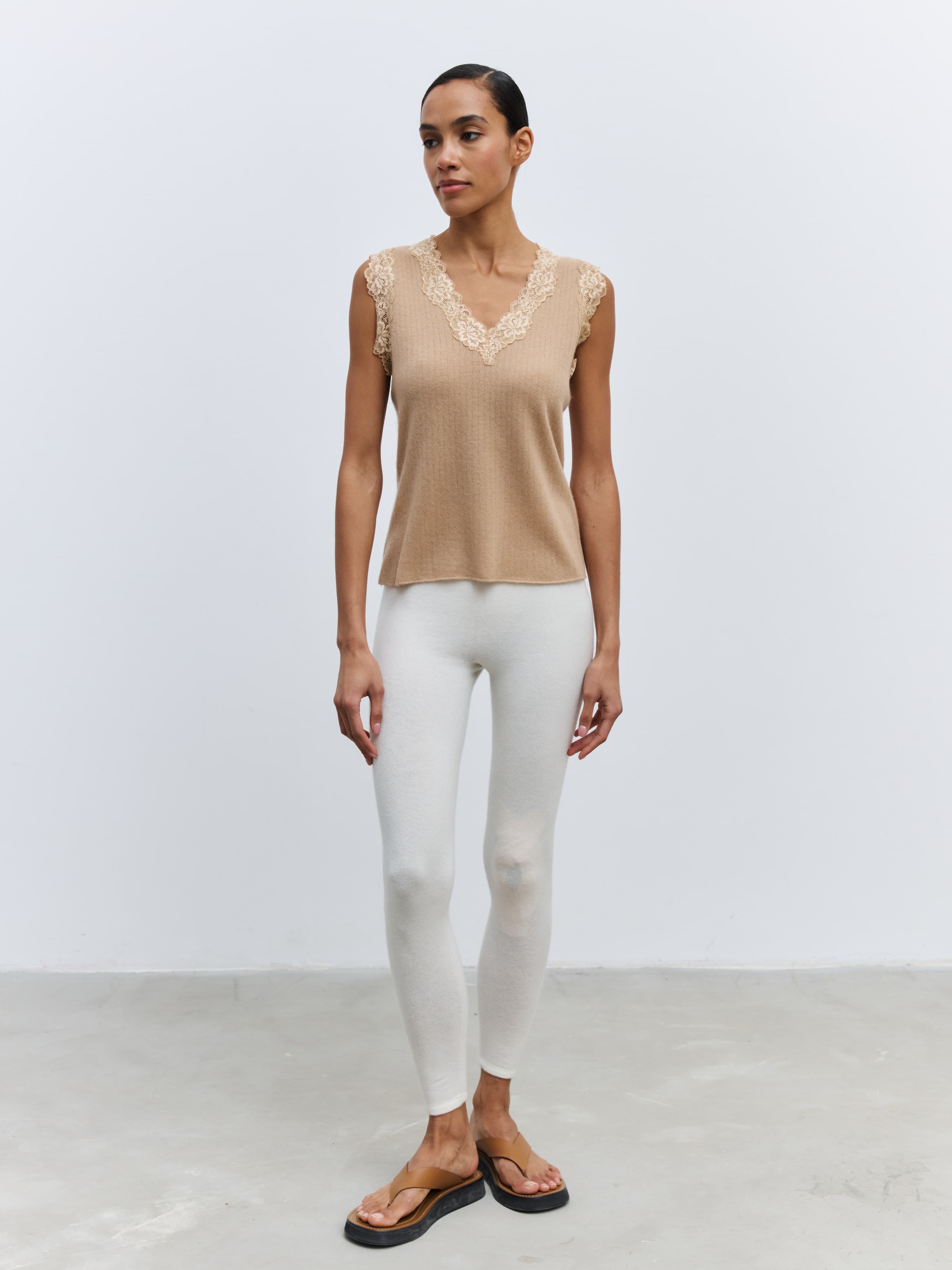 TOP 2 CASHMERE WITH LACE BEIGE