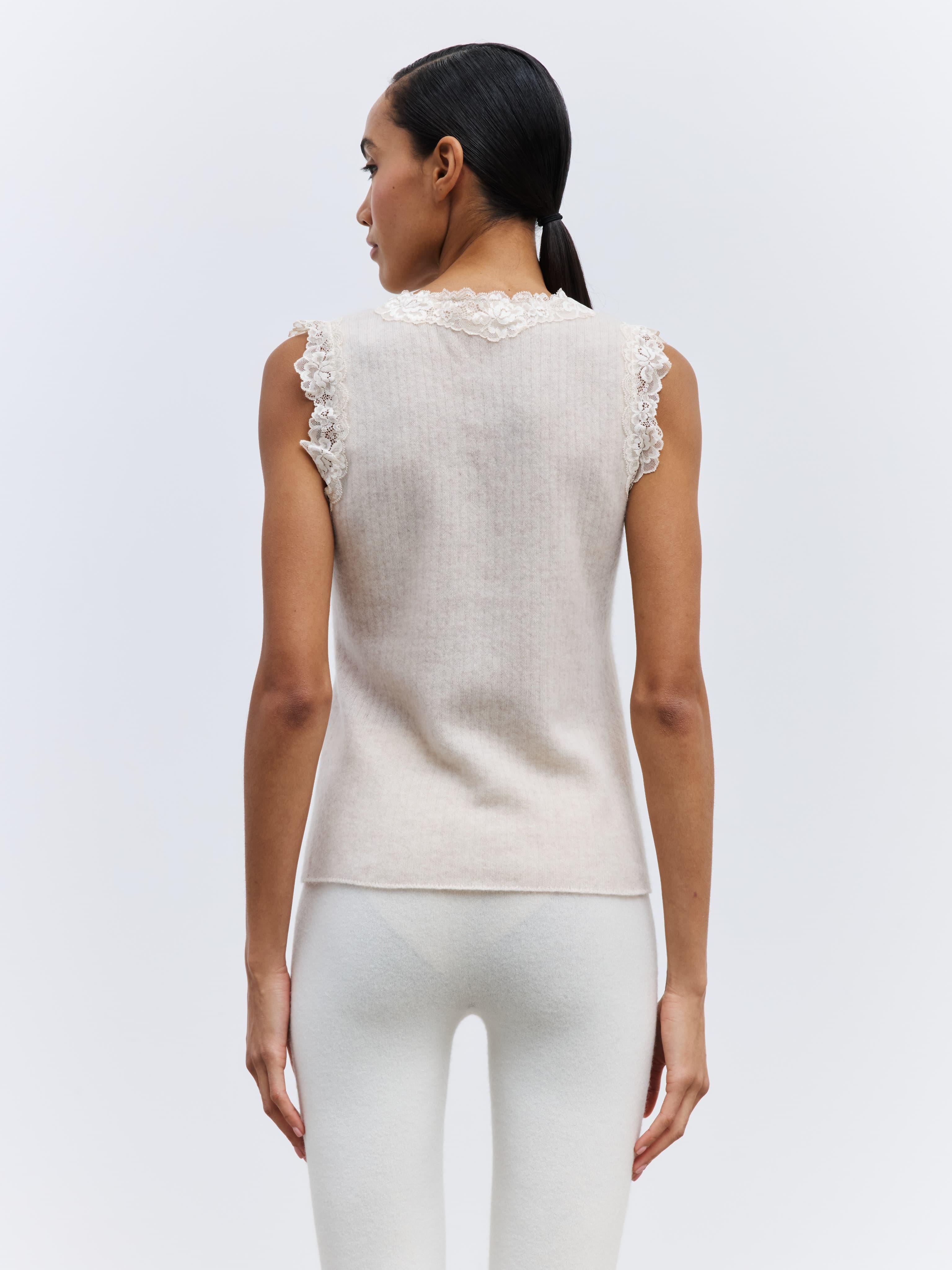 TOP 3 CASHMERE WITH CREAM LACE