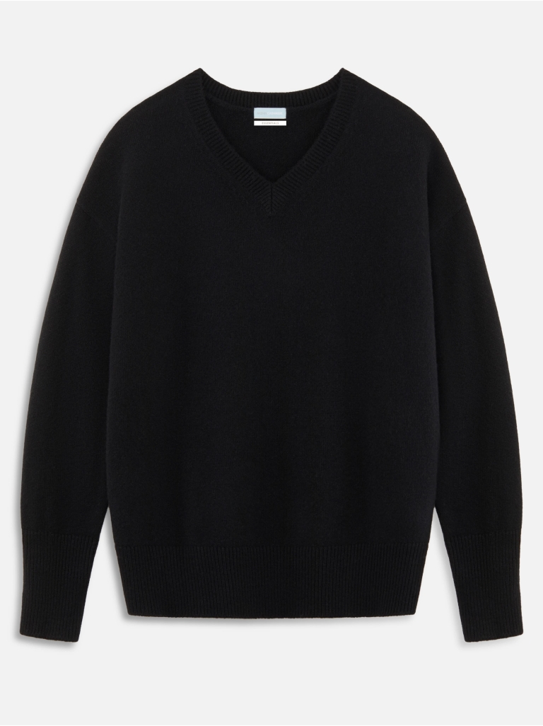 BLACK PULLOVER