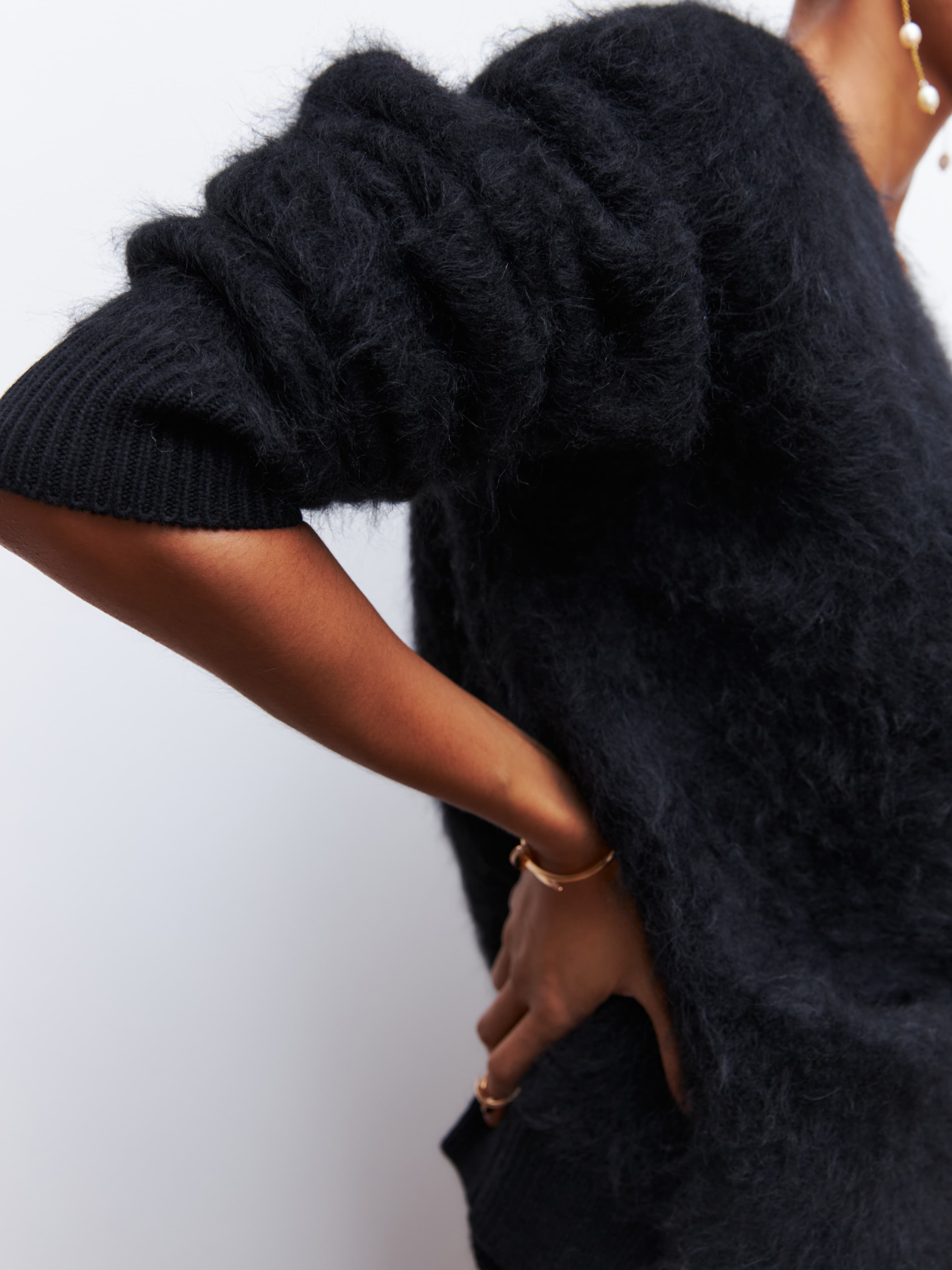 NOIR CARDIGAN