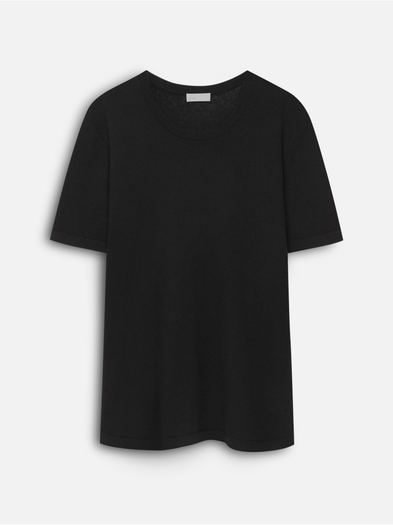 LITTLE BLACK T-SHIRT
