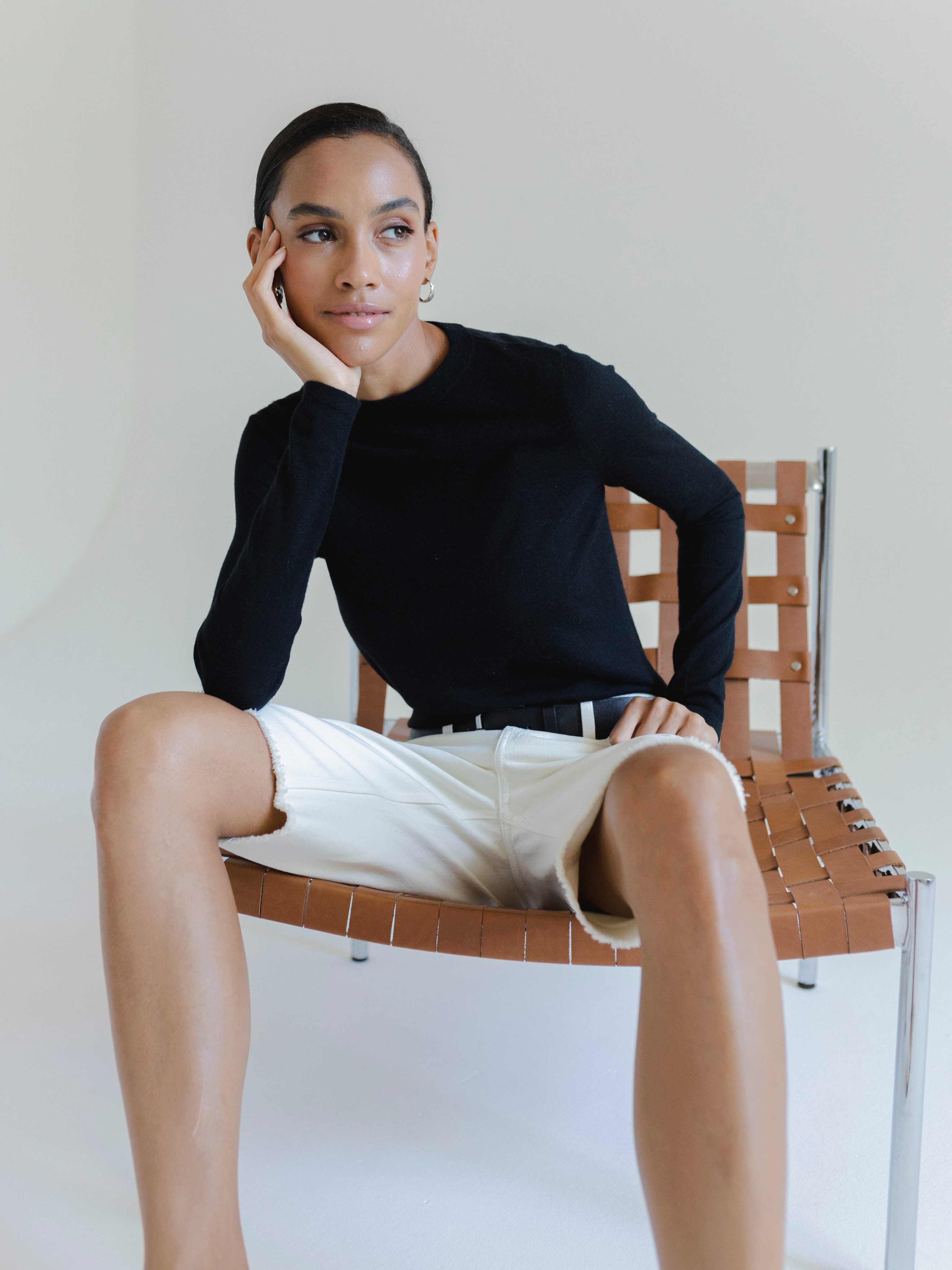 BASIC BLACK LONGSLEEVE