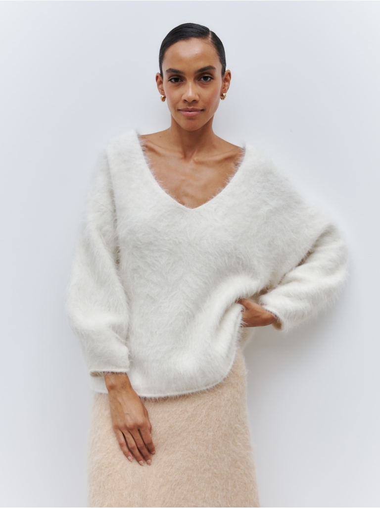 SWAN LAKE PULLOVER